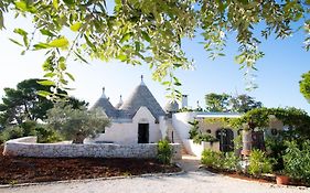 Trulli Clematis With Pool